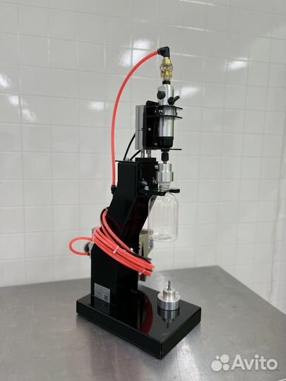 Укупорщик пластиковых крышек с резьбой iCapper-PET