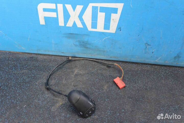 Кнопки управления магнитолой Renault Megane (Рено