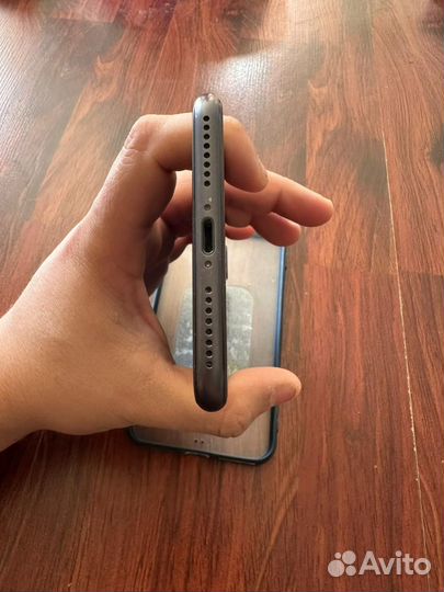 iPhone 8 Plus, 64 ГБ