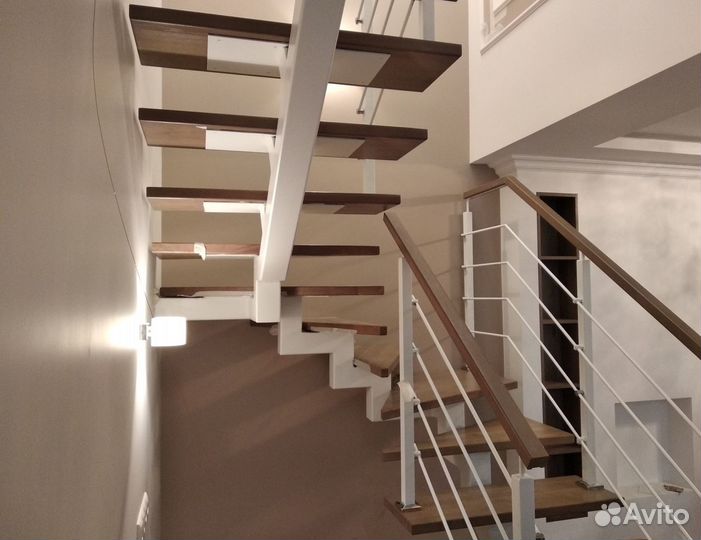 Металлический Каркас Лестницы под Обшивку на Дачу