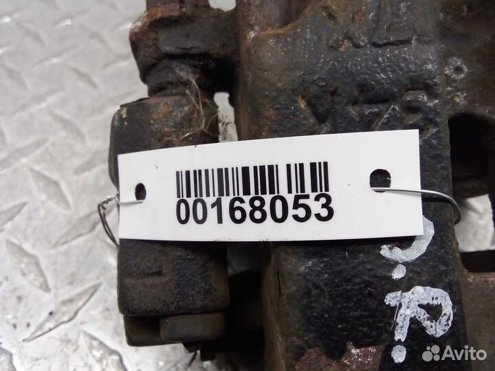 Суппорт передний правый Suzuki XL-7 1