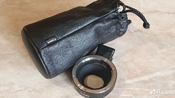 Адаптер Canon Mount Adapter EF-EOS M