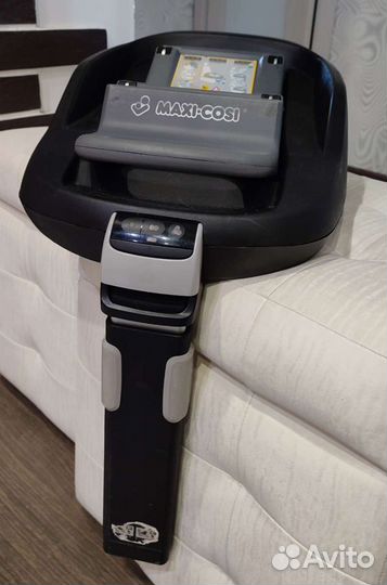 Автолюлька maxi cosi с базой