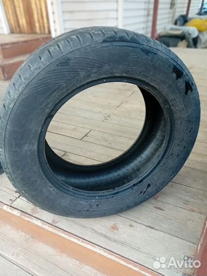 Nokian Tyres Hakka Blue 2 215/60 R16 99V