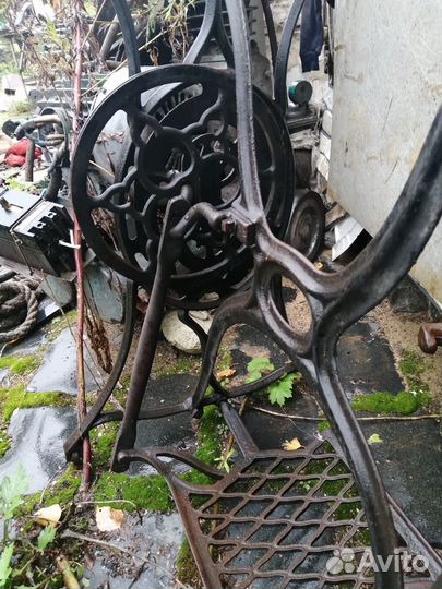 Станина от швейной машинки зингер