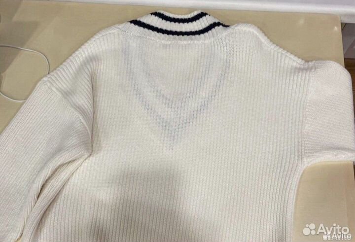 Свитер