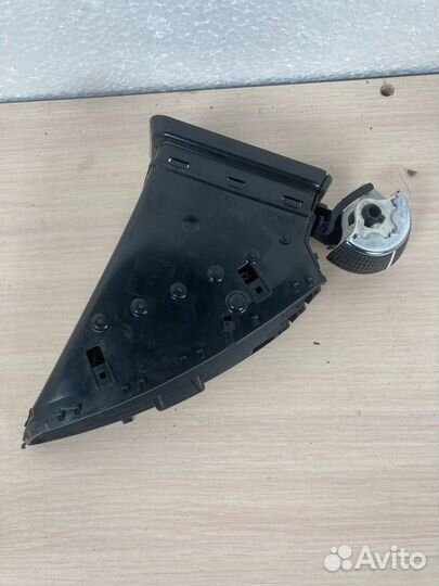 Дефлектор обдува салона левый верхний Ford Kuga 2