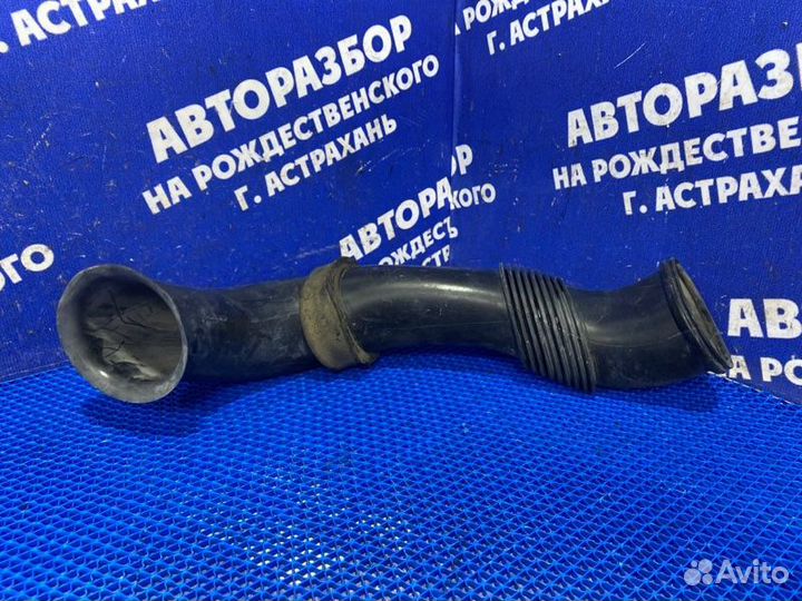 Патрубок воздушного фильтра Porsche Cayenne