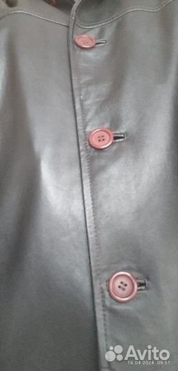 Куртка пиджак кожаная.Размер 56-58.Цвет коричневый