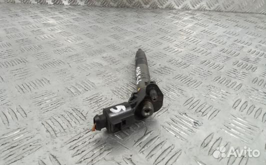 Форсунка дизельная audi A6 C6 (1SK40AL05)