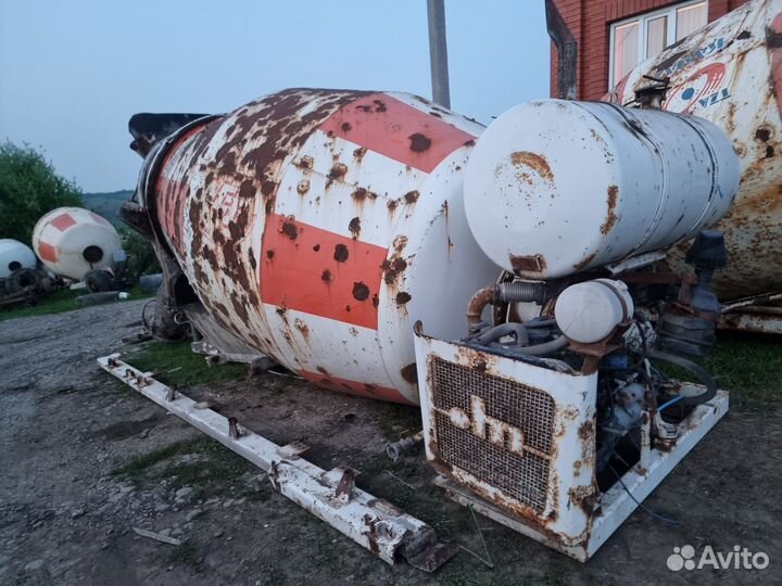 Разбор миксер автобетоносмеситель камаз