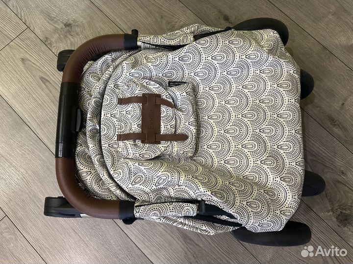 Коляска Elodie