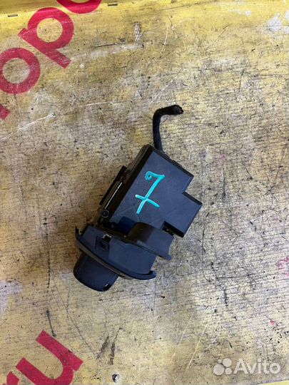 Замок зажигания Audi A4 B8