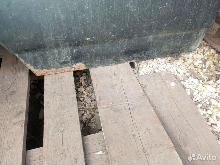 Задняя правая дверь на приору сед/хэч