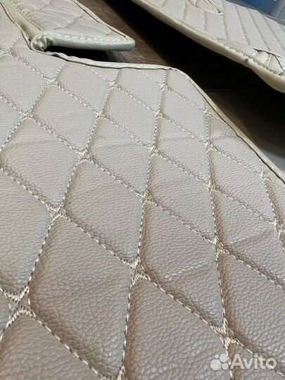 Продам 3D ковры из экокожи на Sitrak С7Н, бол.каб