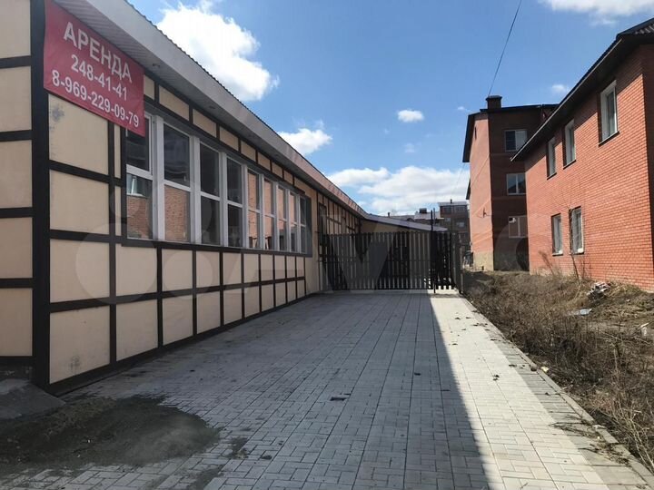 Здание, 525 м²