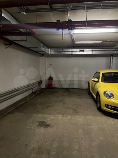 Машиноместо, 20 м²