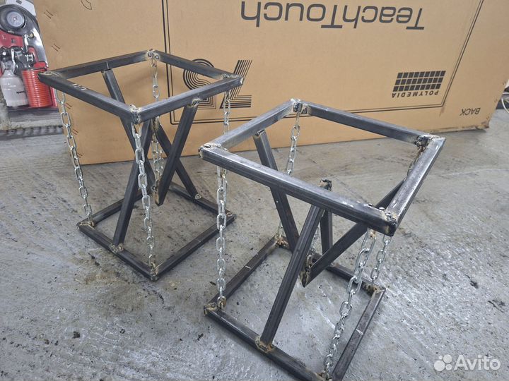 Табуретки в стиле лофт