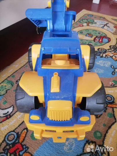 Экскаватор