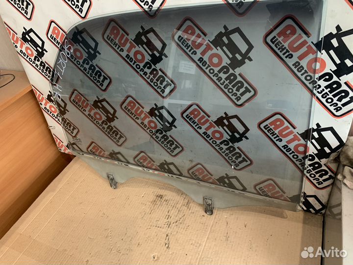 Стекло заднее правое KIA Sportage 2