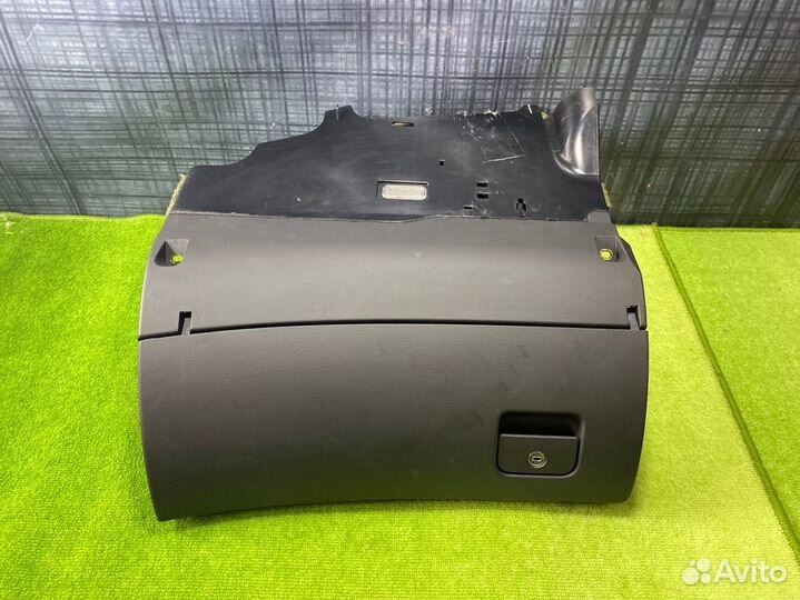 Бардачок Audi A6 C5 ASN 2002
