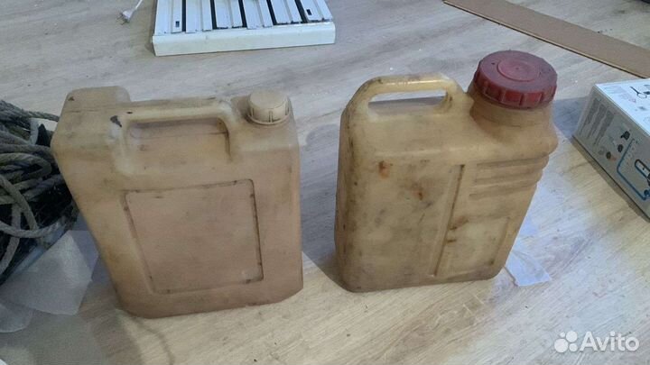 Канистра 8л и 10 л бу