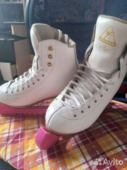 Фигурные коньки jackson elle
