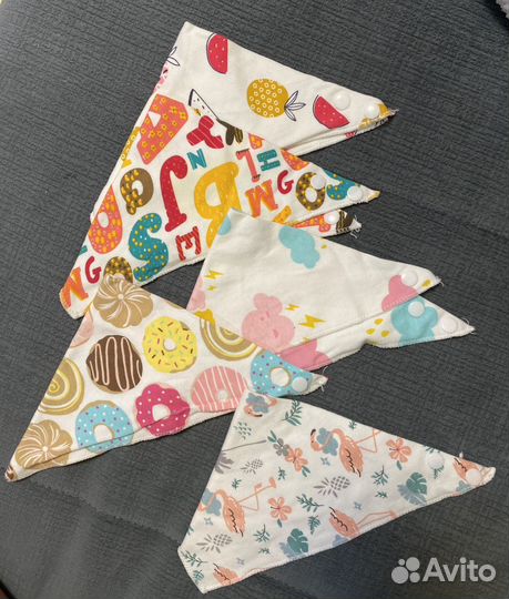 Набор слюнявчиков