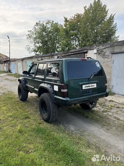 Jeep Cherokee 2.5 МТ, 2001, 275 500 км