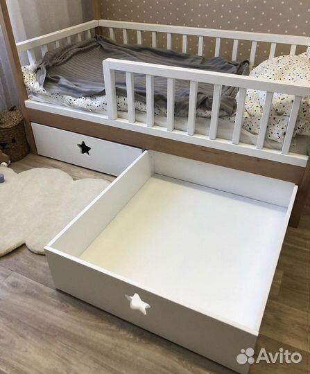 Детская кровать домик. Бук