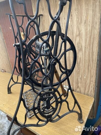 Основание станина от швейной машинки чугун СССР 2