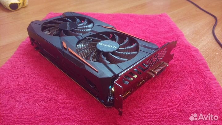 Видеокарта Gigabyte GeForce GTX 1050 Ti 4 гб