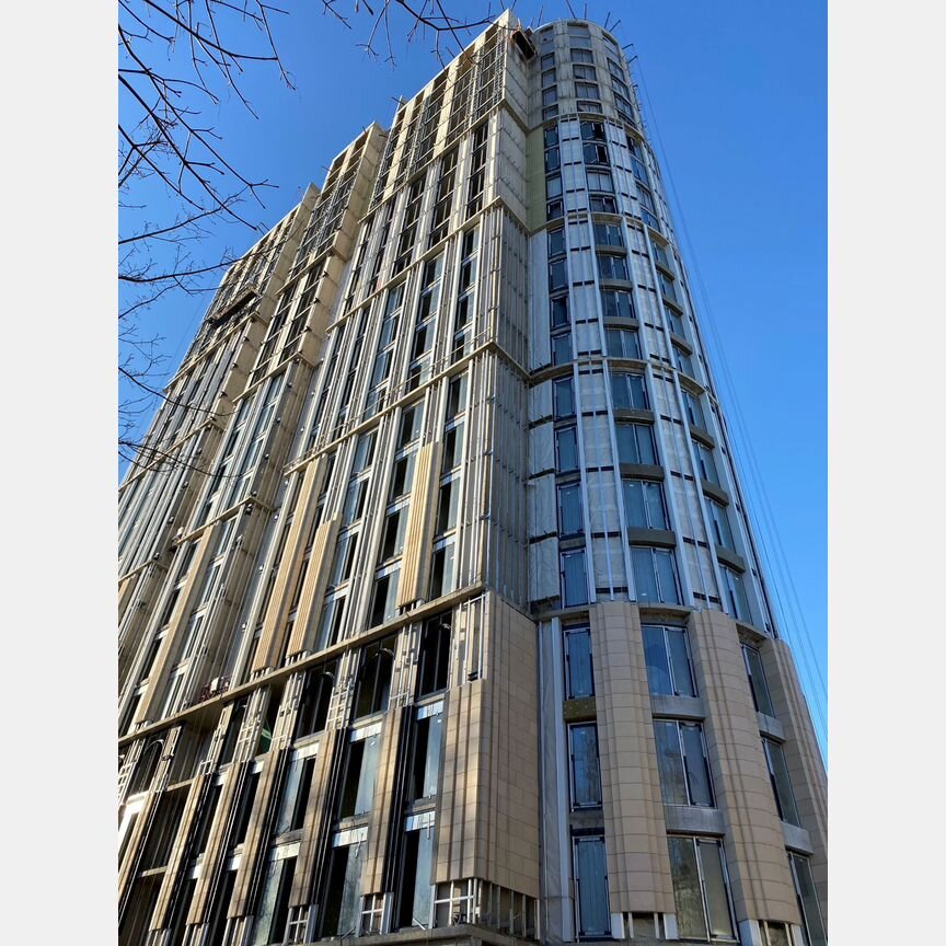 3-к. квартира, 146,3 м², 24/24 эт.