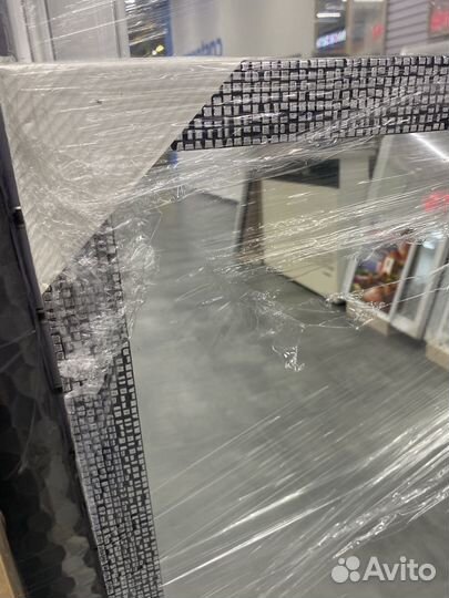 Зеркало в багете