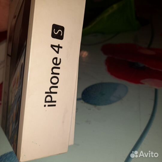 Коробка от iPhone