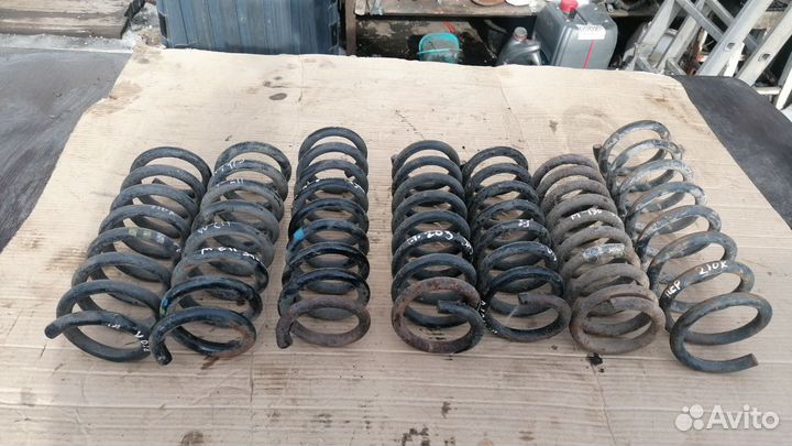 Пружина подвески задн,передн Мерс190,202,203,210