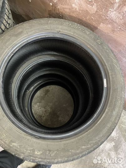 Maxxis Premitra Ice 5 SUV / SP5 215/55 R17 и 215/55 R17