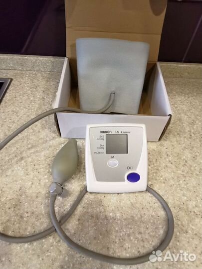 Тонометр. полуавтоматический