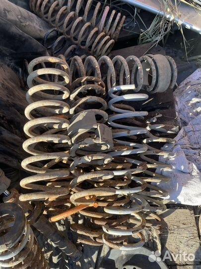 Пружины передние, задние на ваз 2107,2106,2105