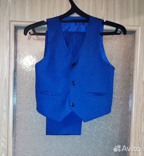 Школьный костюм тройка 122-128