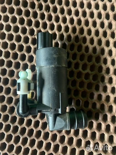 Моторчик омывателя Ford Focus 3 3 iqdb 2013
