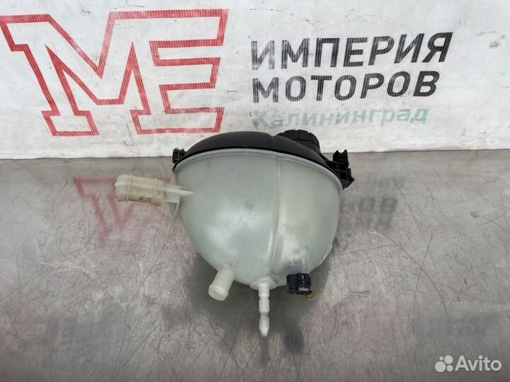 Бачок расширительный Mercedes E-Class W207 273.966