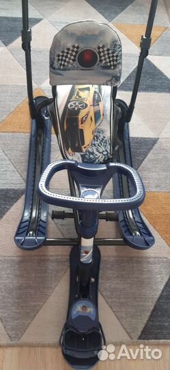 Детский снегокат со спинкой