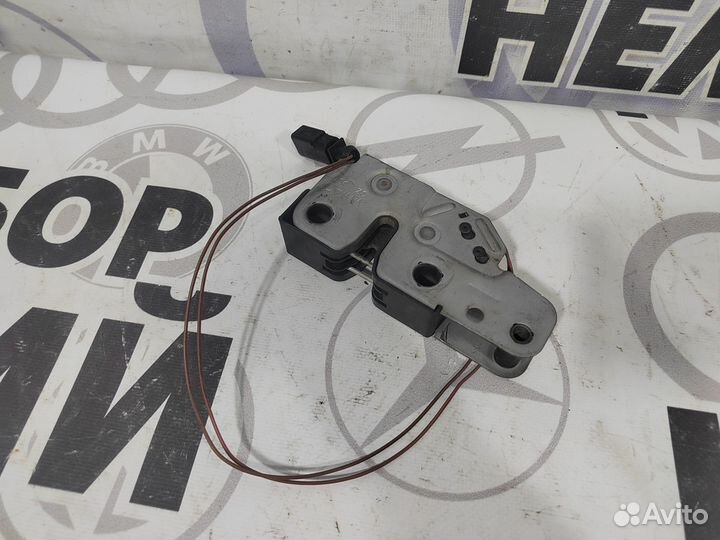 Замок капота Volkswagen Jetta 5