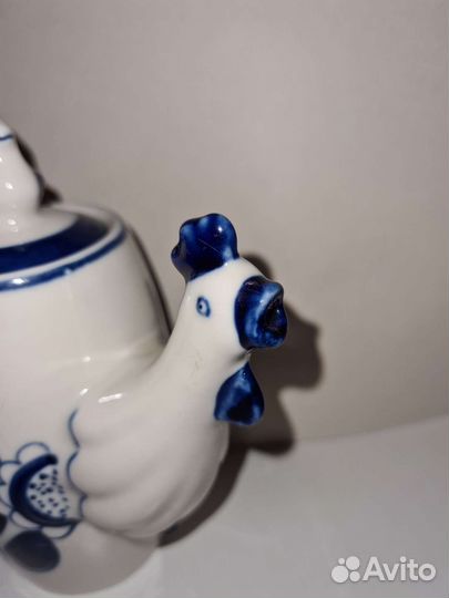 Чайник / молочник гжель