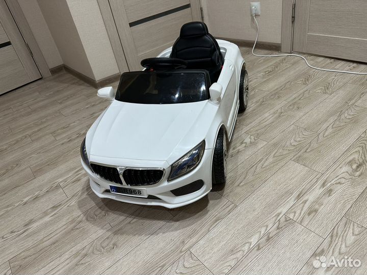 Электромобиль детский