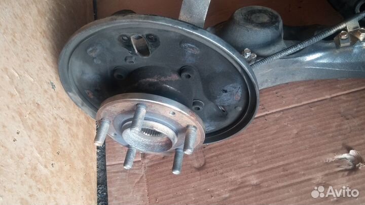 Ford Escape Maverick Tribute рычаг-ступица зад прв