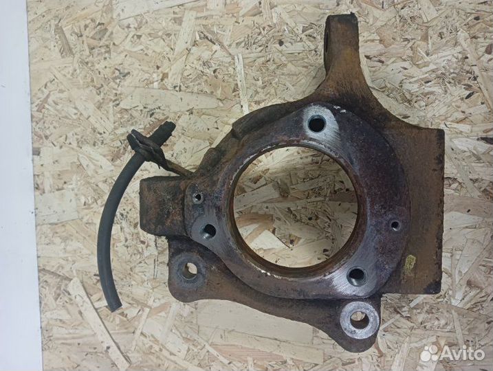 Кулак поворотный передний Ssangyong Kyron 1 D20DT