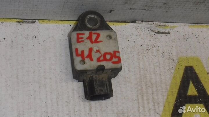 Датчик AIR BAG Toyota Corolla (E120) 2000-2007