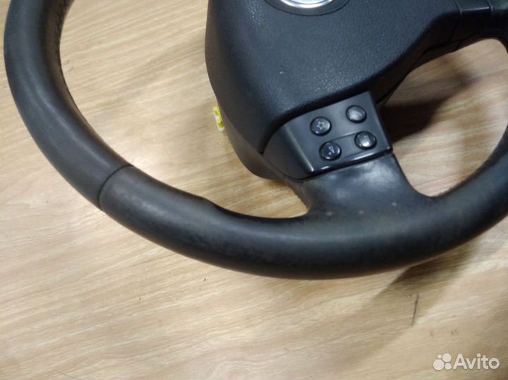 Руль (рулевое колесо) Volkswagen Passat